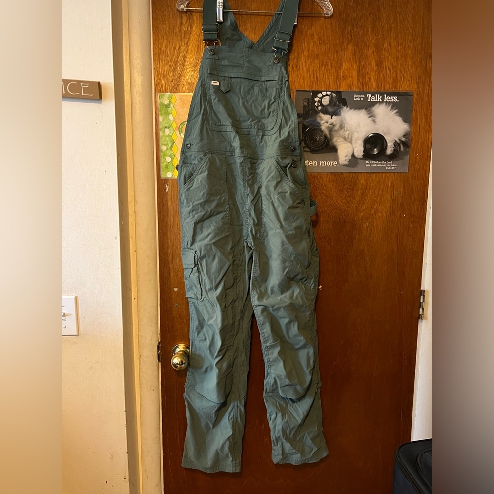 Duluth Heirloom Gardening Bible Overalls